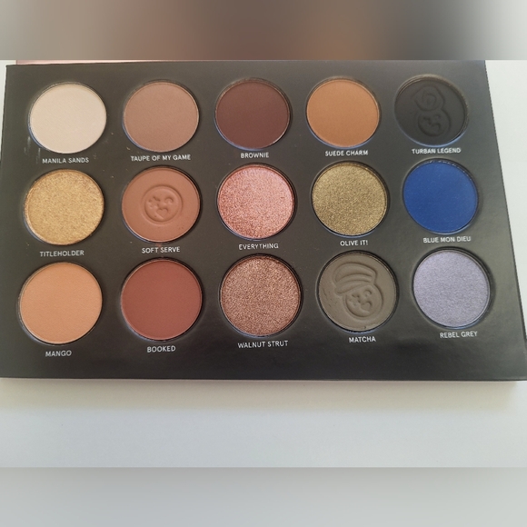 Onesize Visionary Eyeshadow Palette